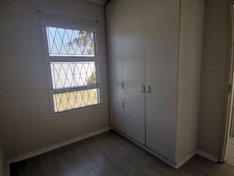 2 Bedroom Property for Sale in Sherwood Eastern Cape